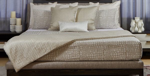 Metallic Mosaic Pillow In Gold Online Hot Sale - Image 3